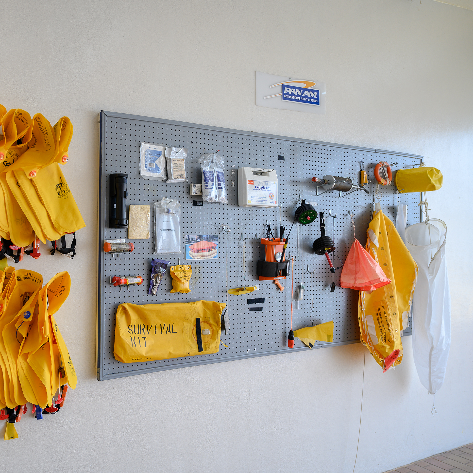 emergency-equipment-pan-am-flight-academy
